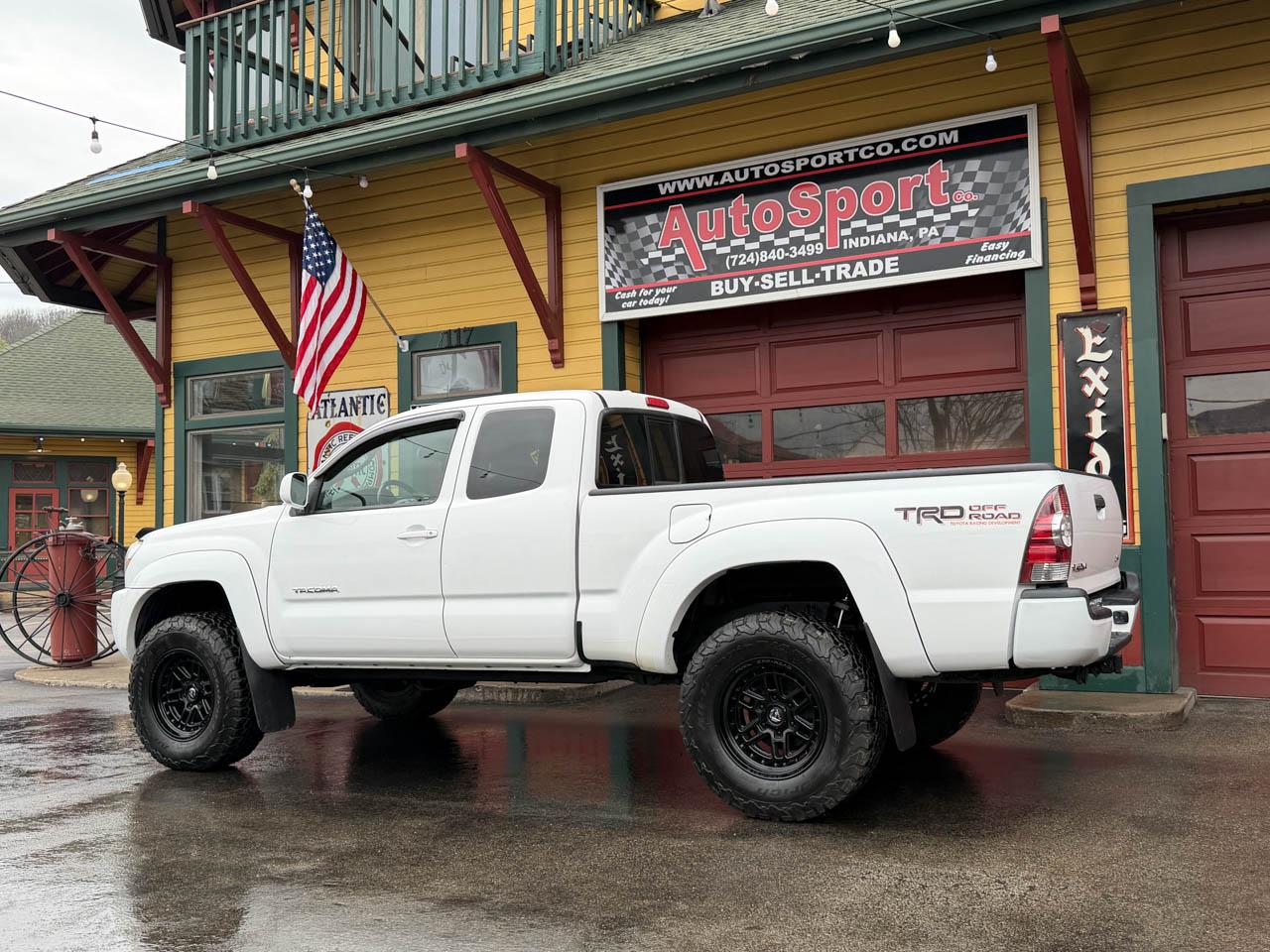 Toyota Tacoma 4WD TRD Sport Access Cab 6' Bed V6 MT (Natl) 2010