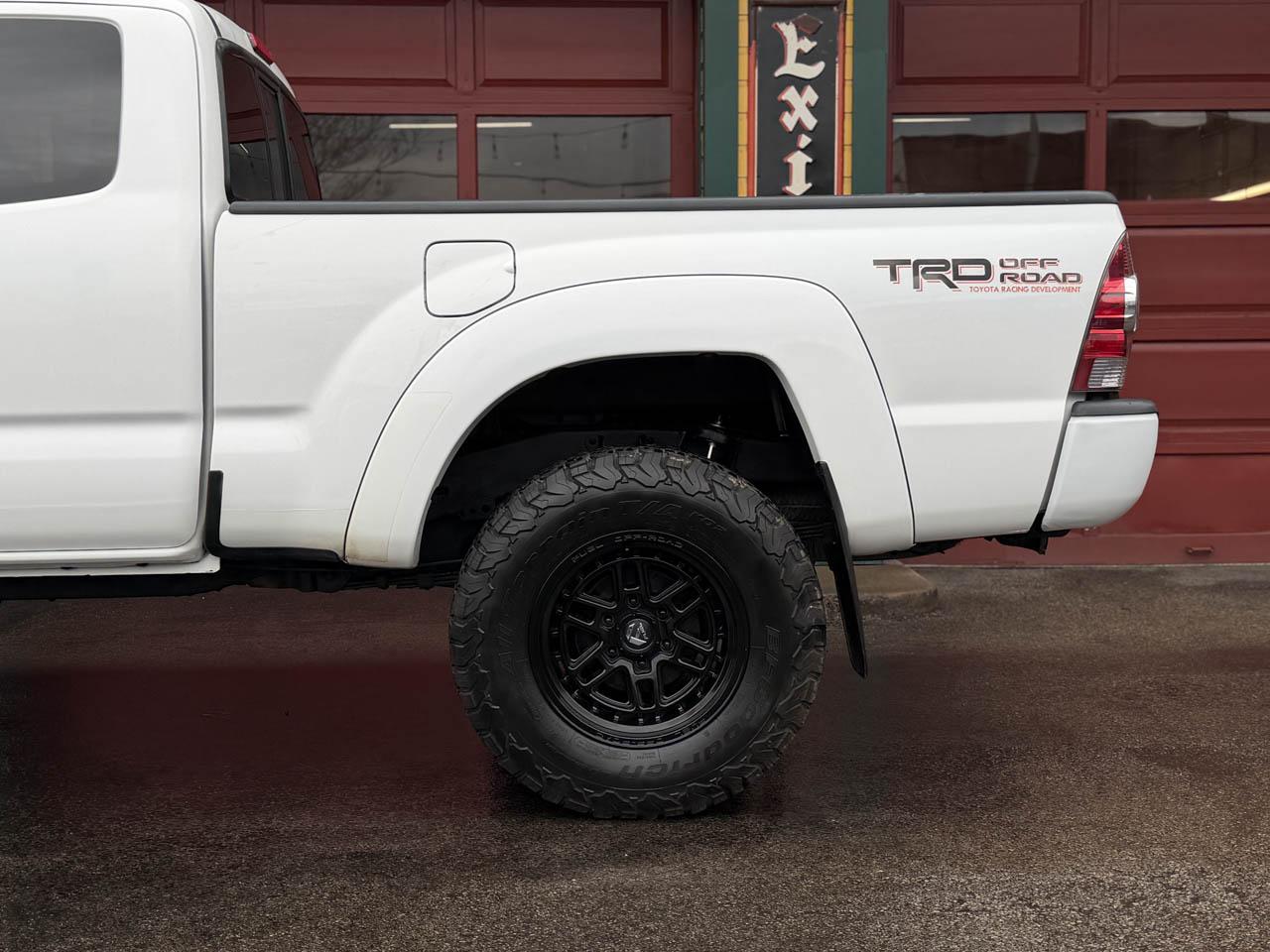 Toyota Tacoma 4WD TRD Sport Access Cab 6' Bed V6 MT (Natl) 2010