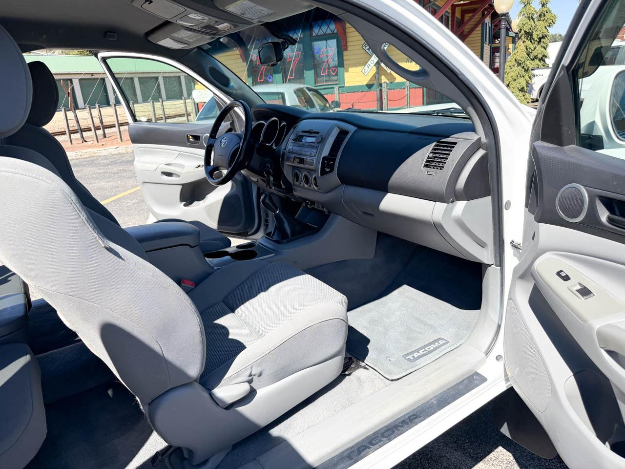 Toyota Tacoma 4WD TRD Sport Access Cab 6' Bed V6 MT (Natl) 2010