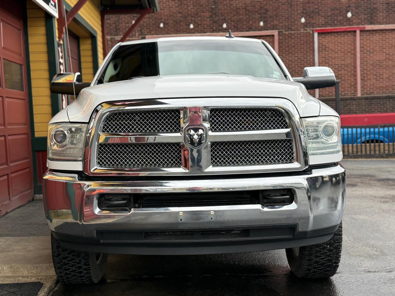 RAM 2500 Longhorn Mega Cab SWB 4WD 2014