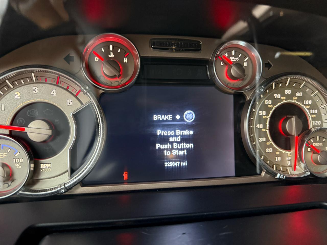 RAM 2500 Longhorn Mega Cab SWB 4WD 2014