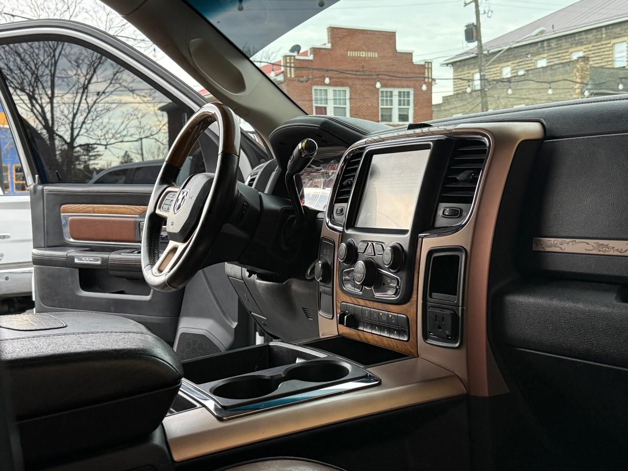 RAM 2500 Longhorn Mega Cab SWB 4WD 2014