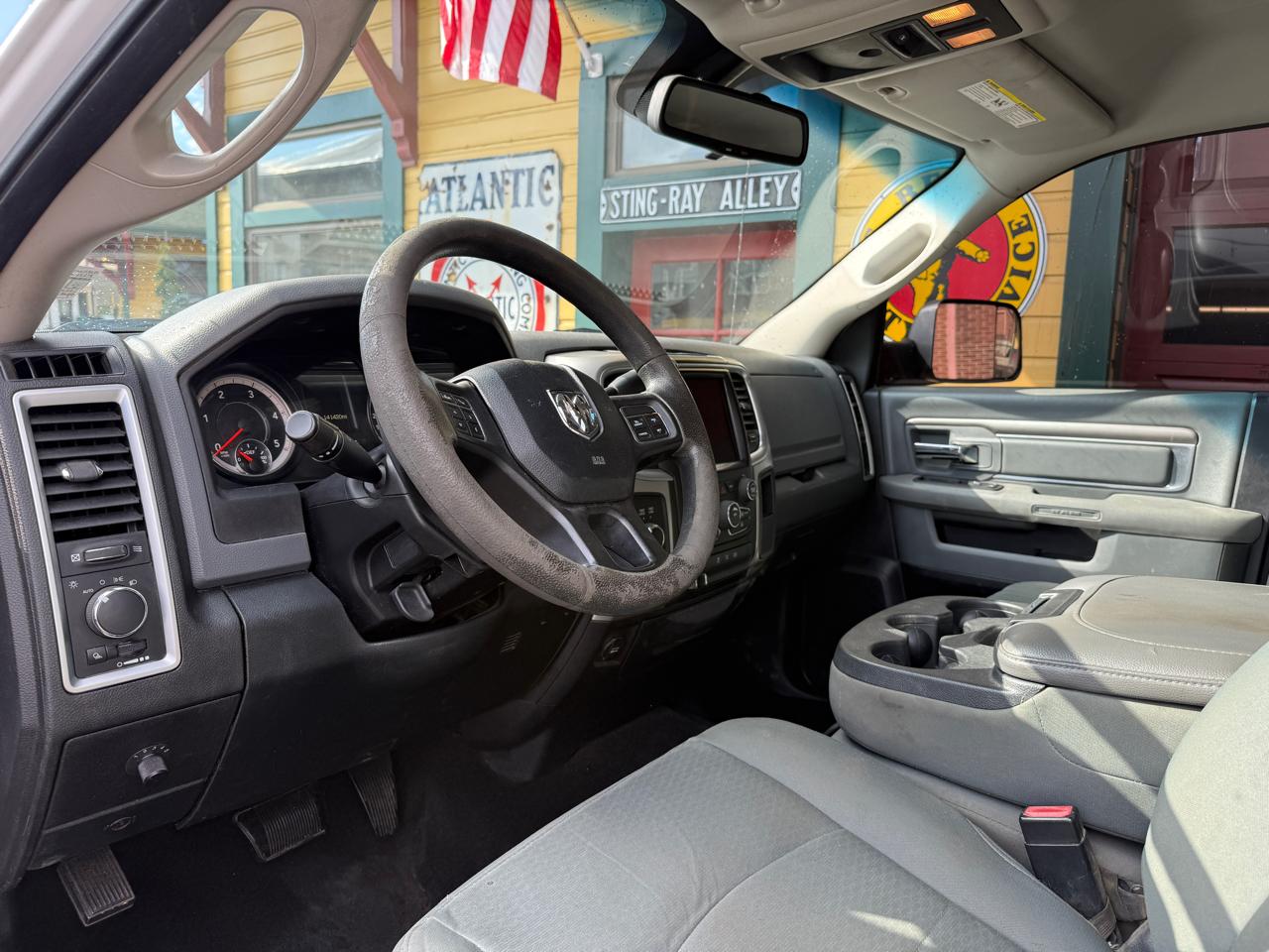 RAM 2500 SLT Crew Cab SWB 4WD 2016