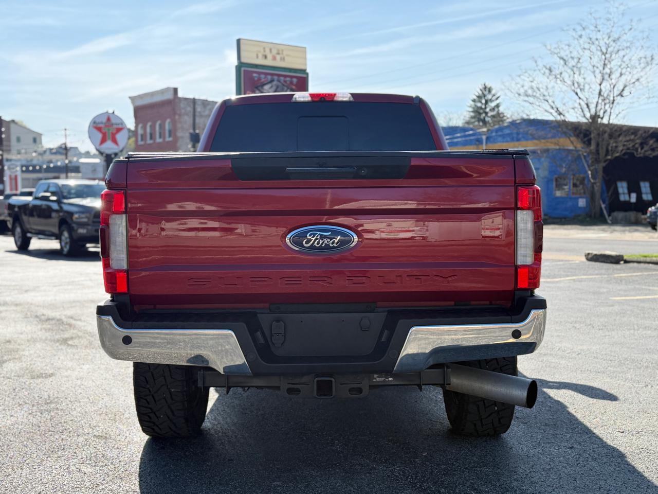 Ford F-250 SD Lariat Crew Cab 4WD 2018
