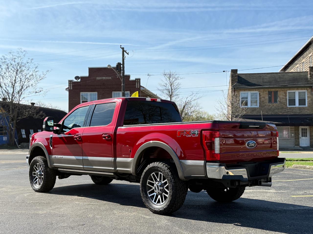 Ford F-250 SD Lariat Crew Cab 4WD 2018