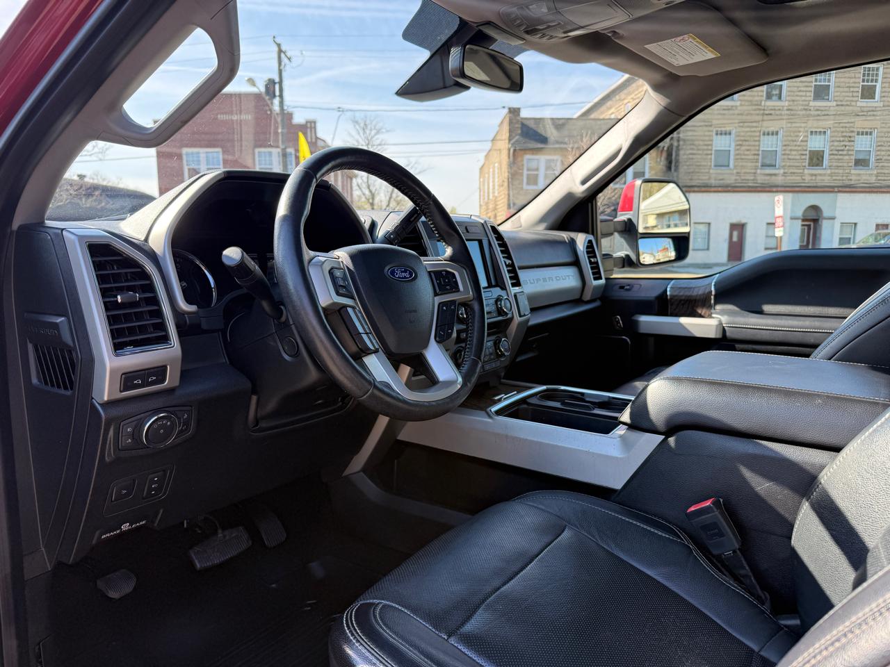 Ford F-250 SD Lariat Crew Cab 4WD 2018