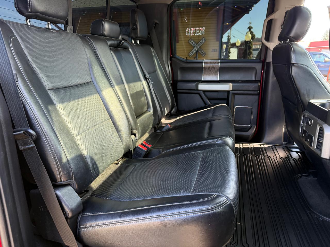 Ford F-250 SD Lariat Crew Cab 4WD 2018