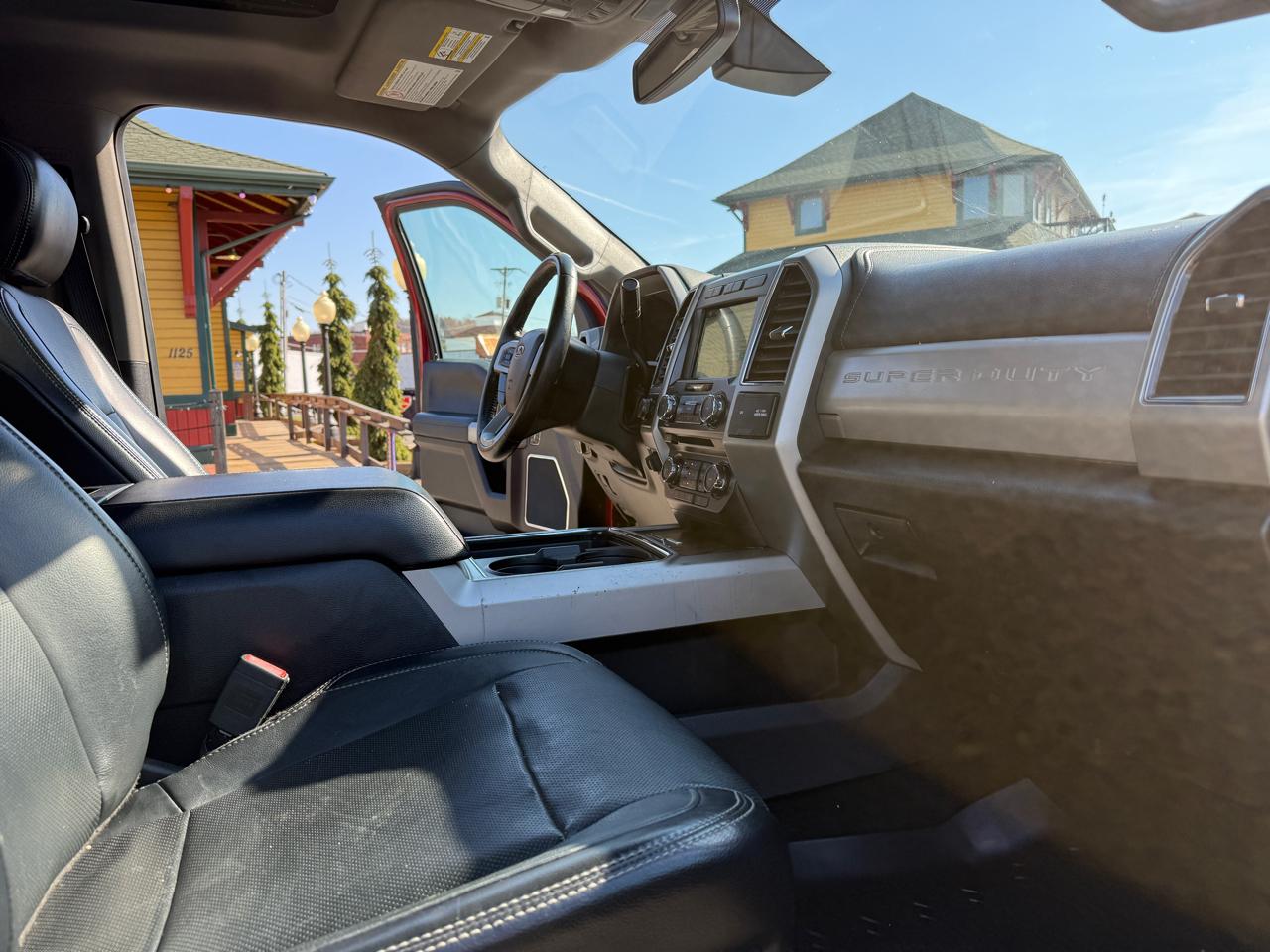 Ford F-250 SD Lariat Crew Cab 4WD 2018