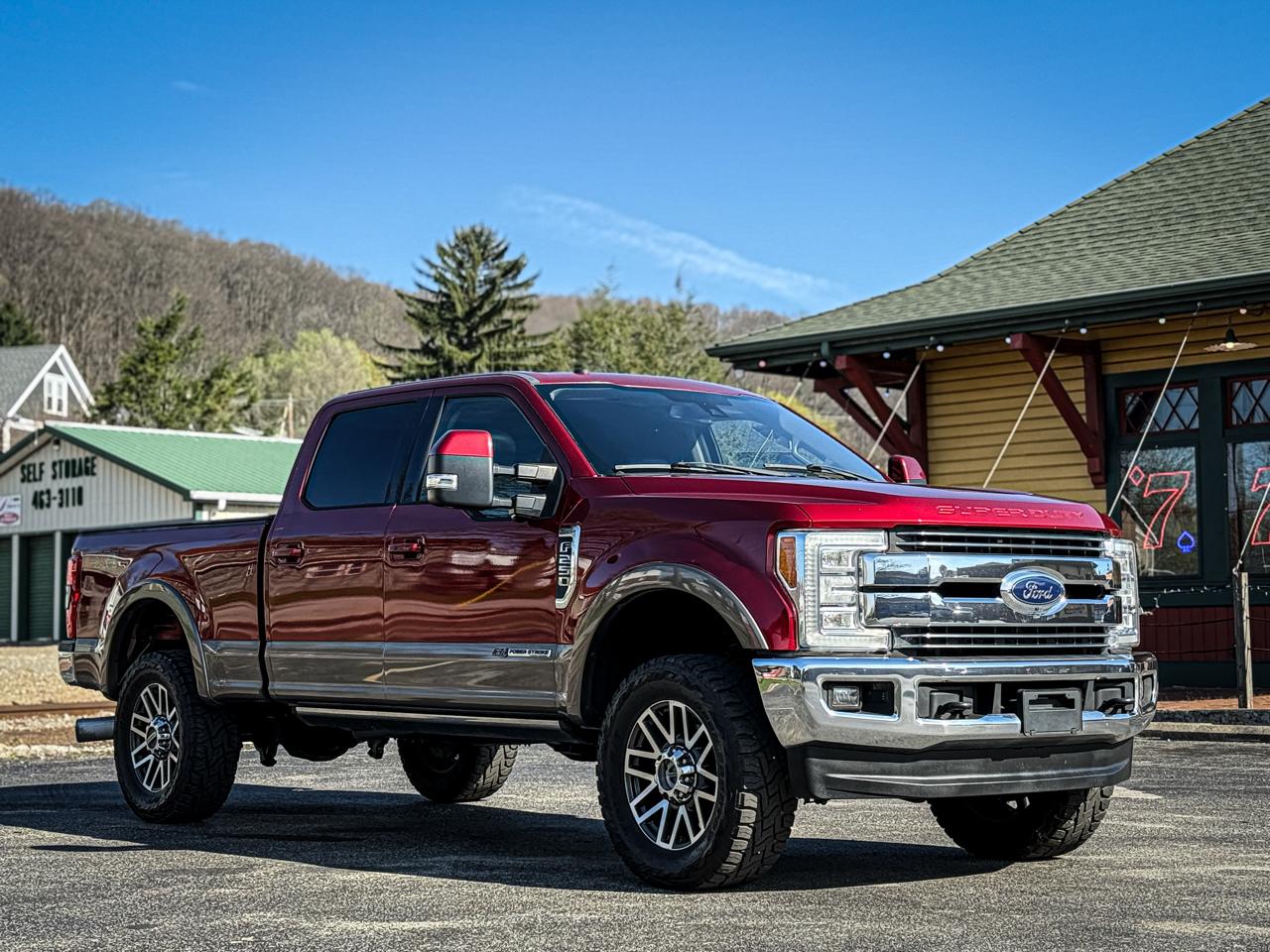Ford F-250 SD Lariat Crew Cab 4WD 2018