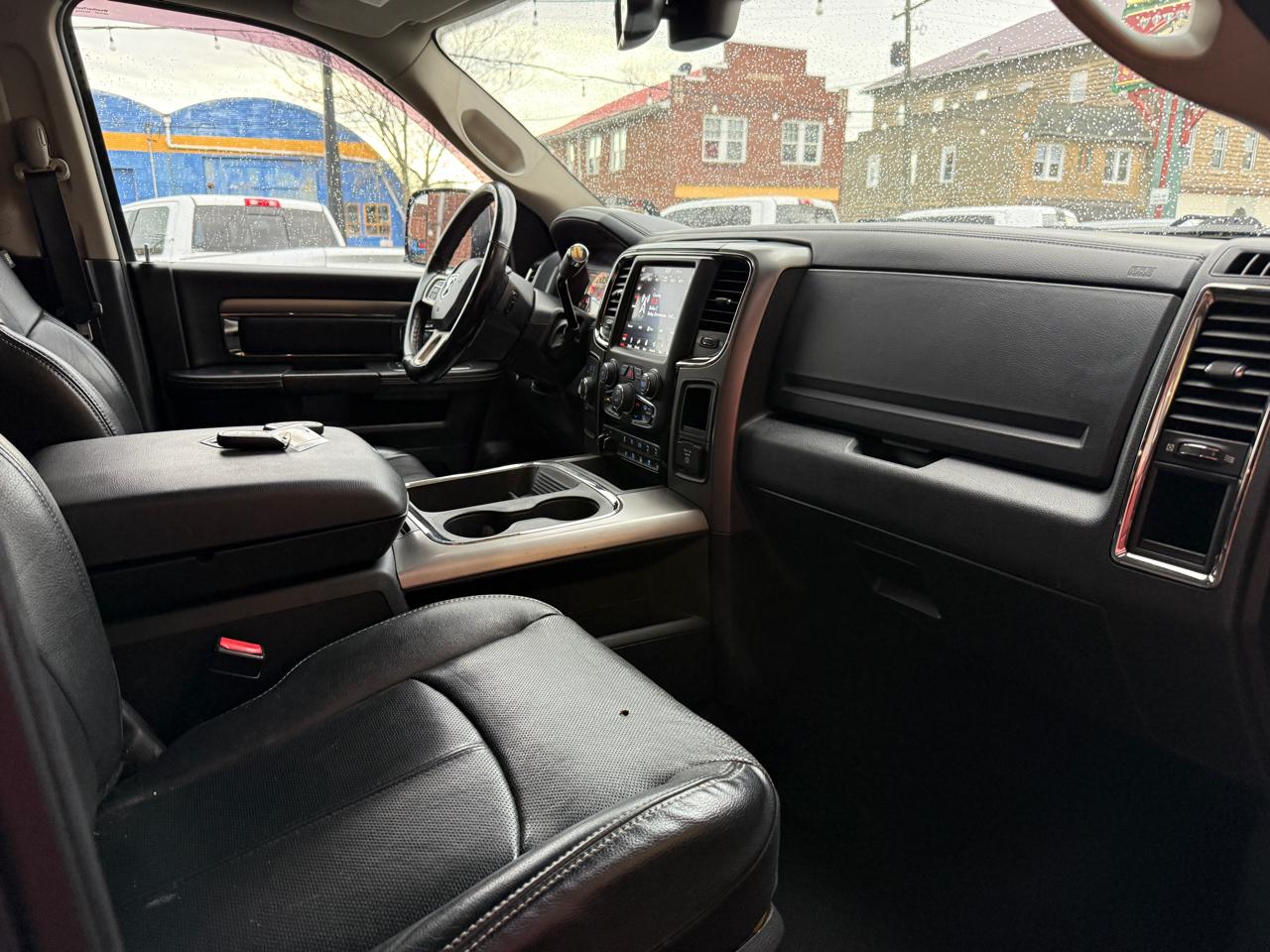 RAM 2500 Laramie Crew Cab SWB 4WD 2018