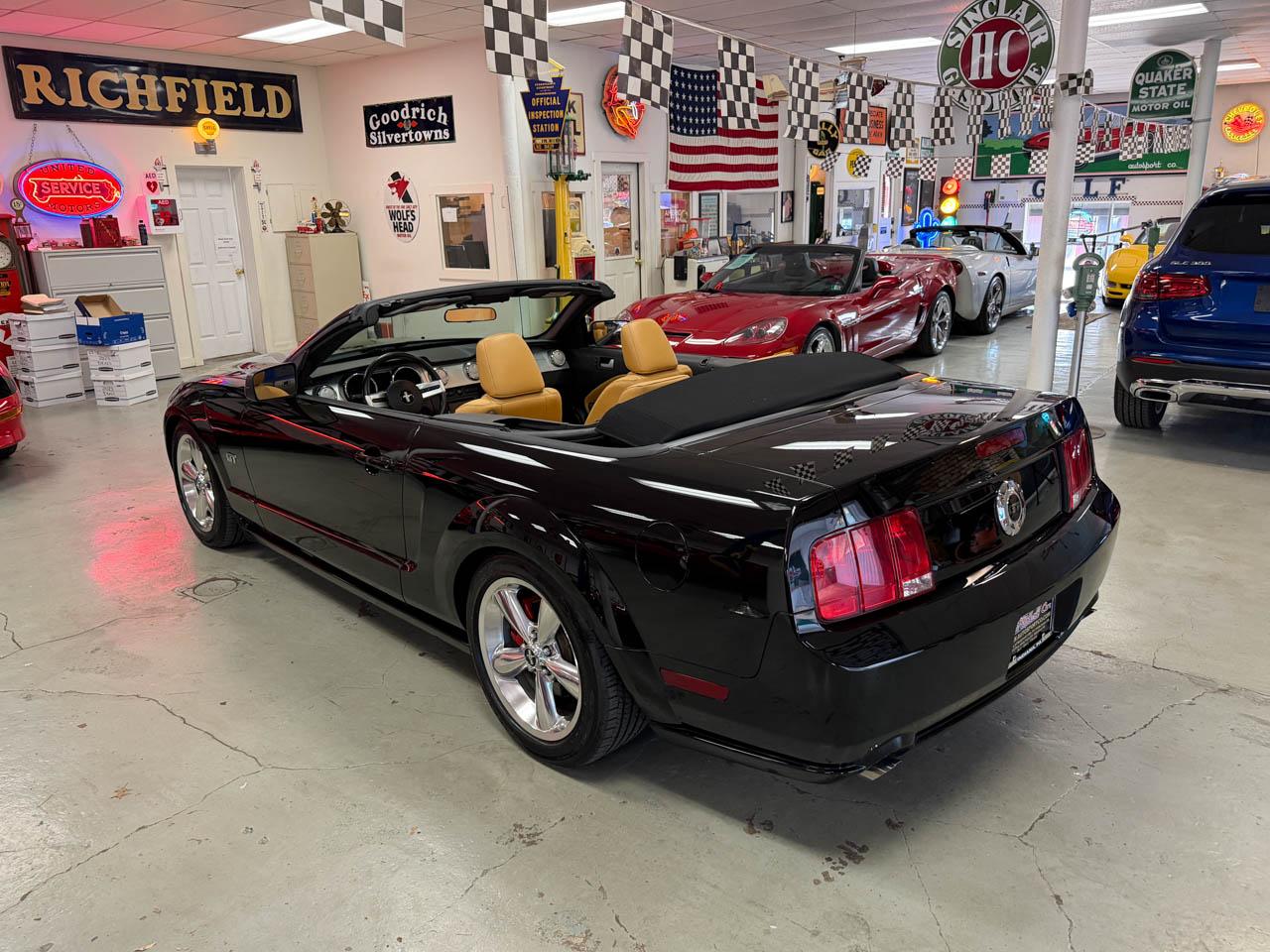 Ford Mustang GT Premium Convertible 2007