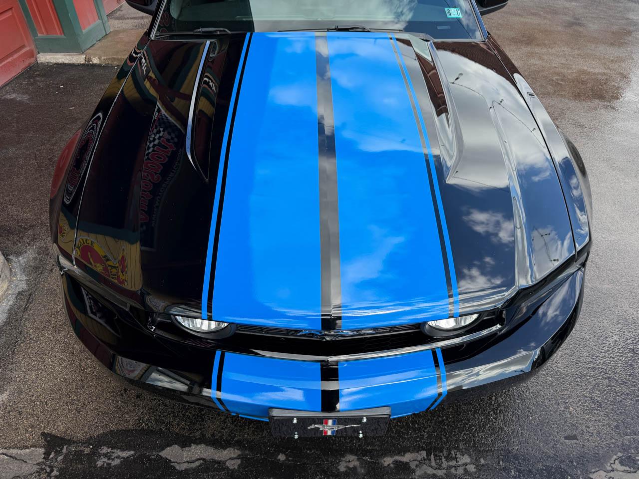 Ford Mustang GT Premium Coupe 2012