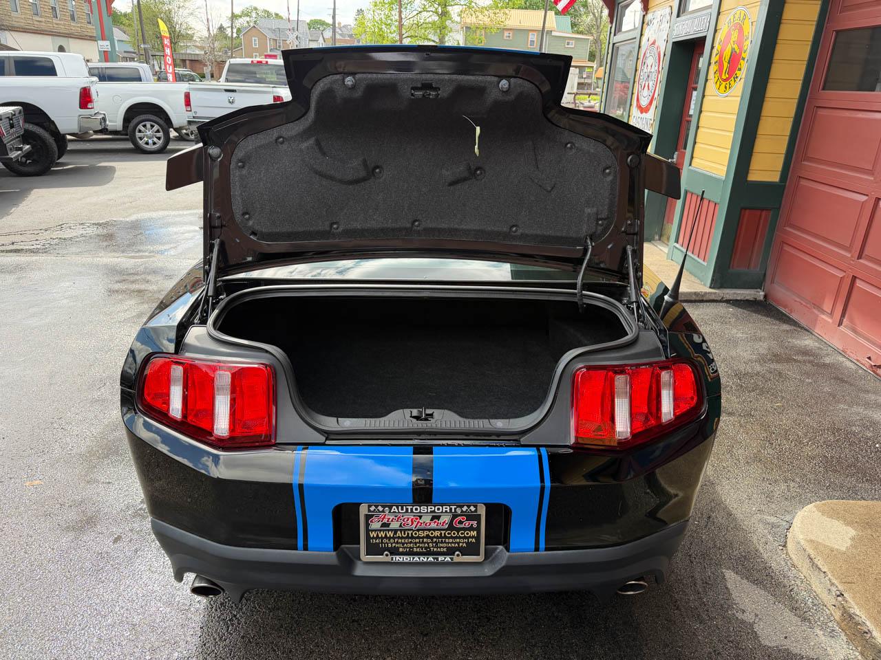 Ford Mustang GT Premium Coupe 2012