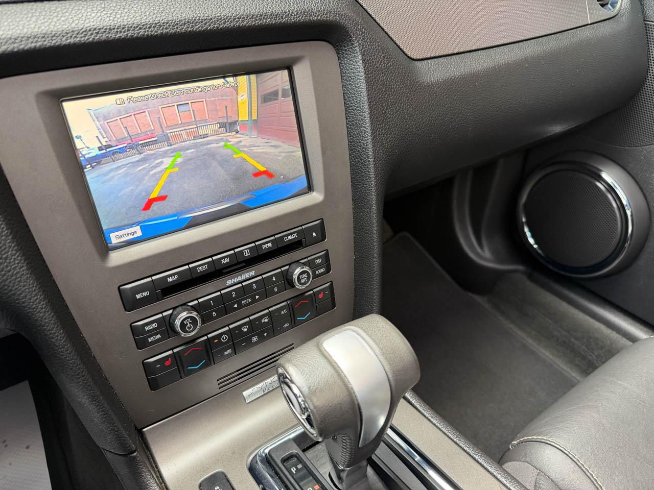 Ford Mustang GT Premium Coupe 2012