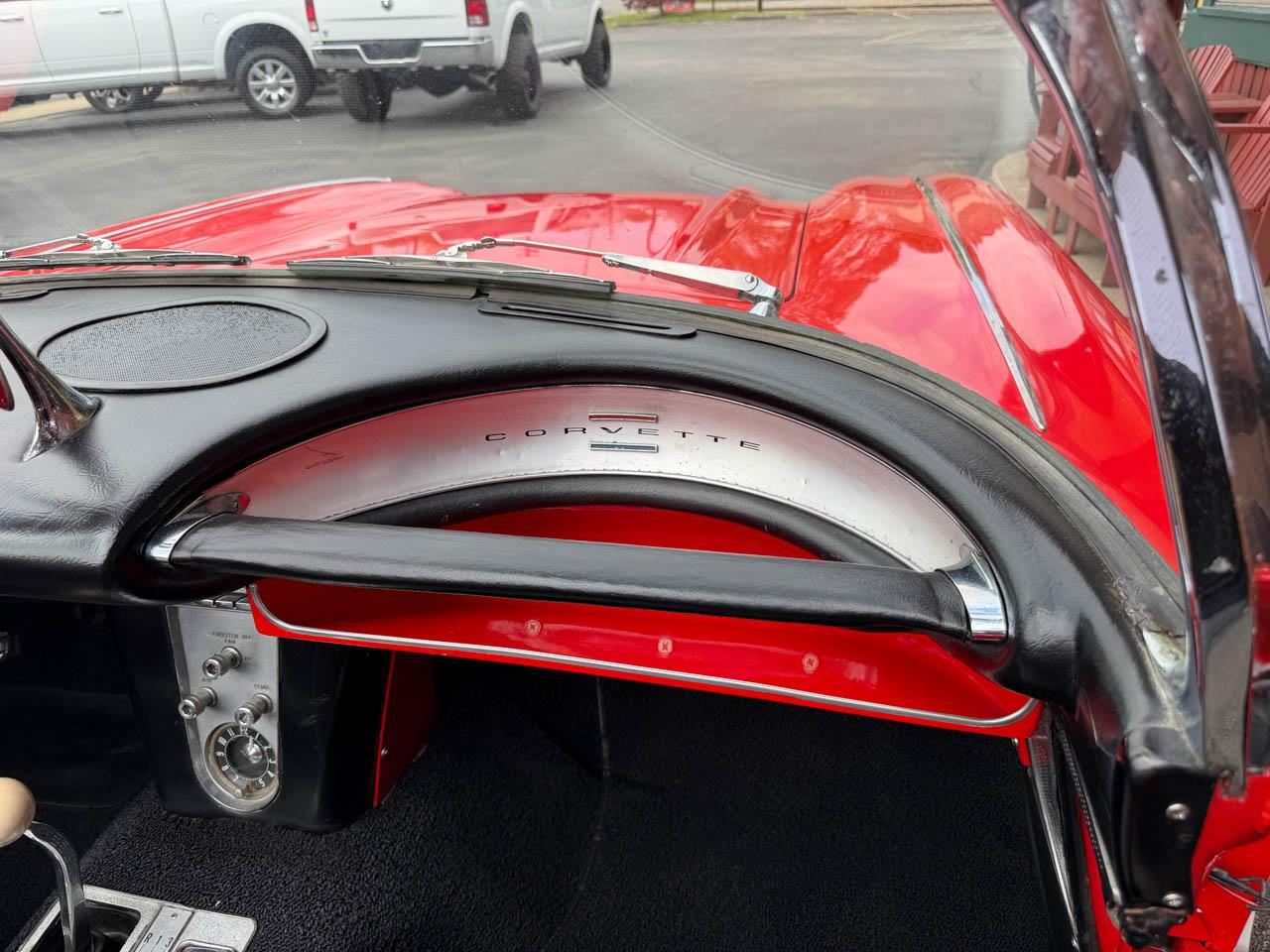 Chevrolet Corvette  1960