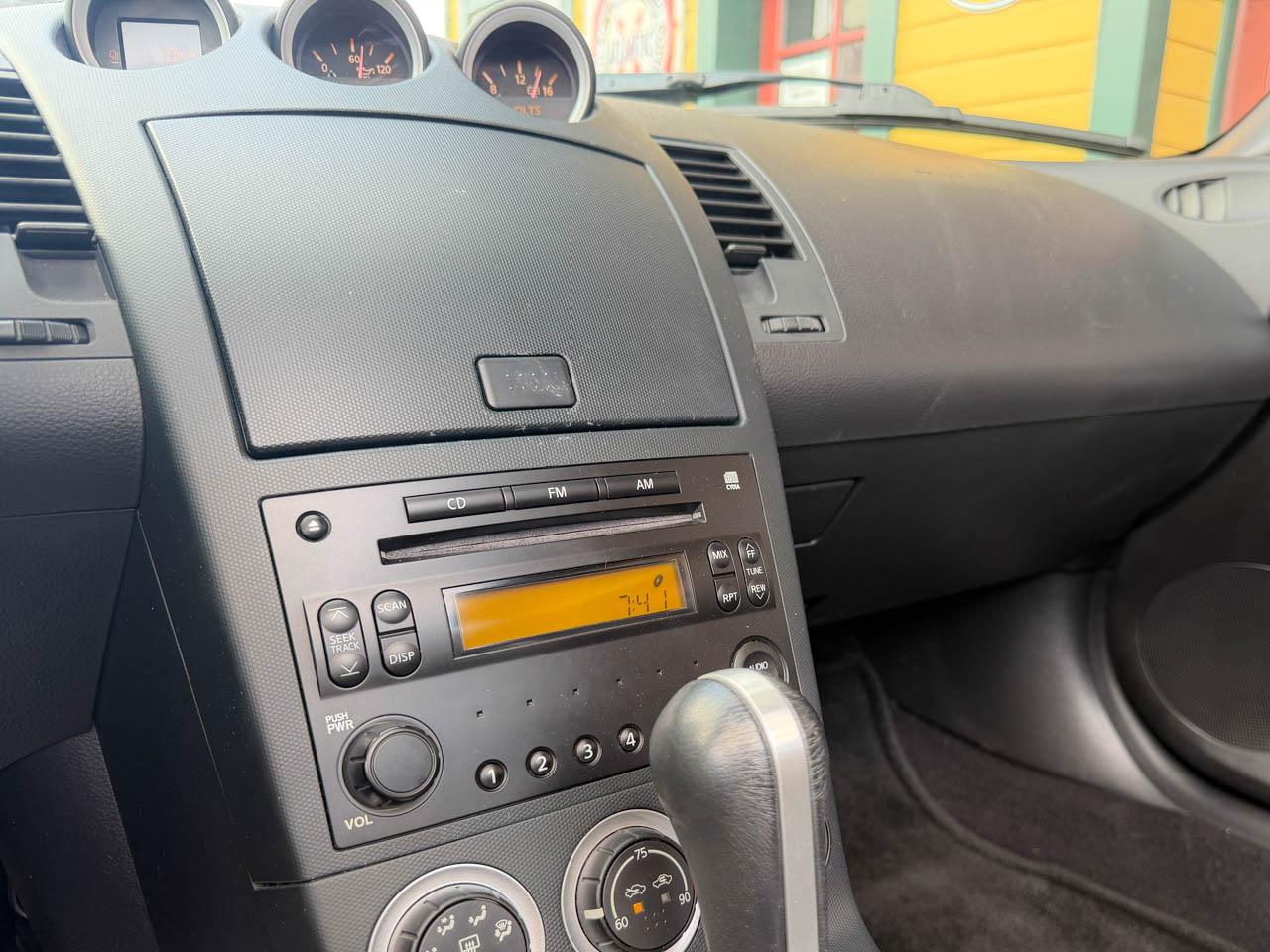 Nissan 350Z Enthusiast Roadster 2004