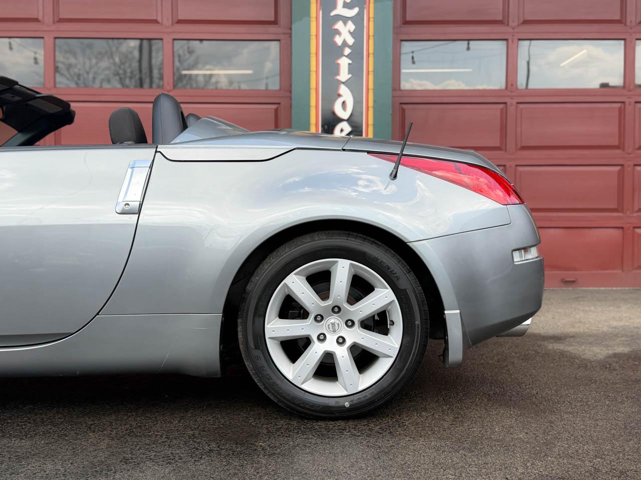 Nissan 350Z Enthusiast Roadster 2004