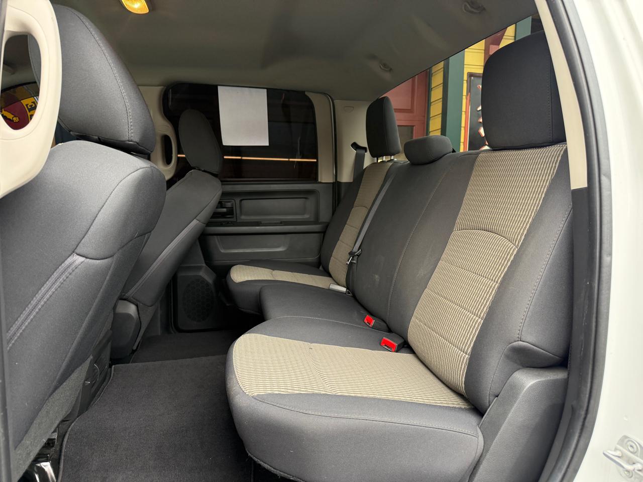 RAM 2500 ST Crew Cab SWB 4WD 2012