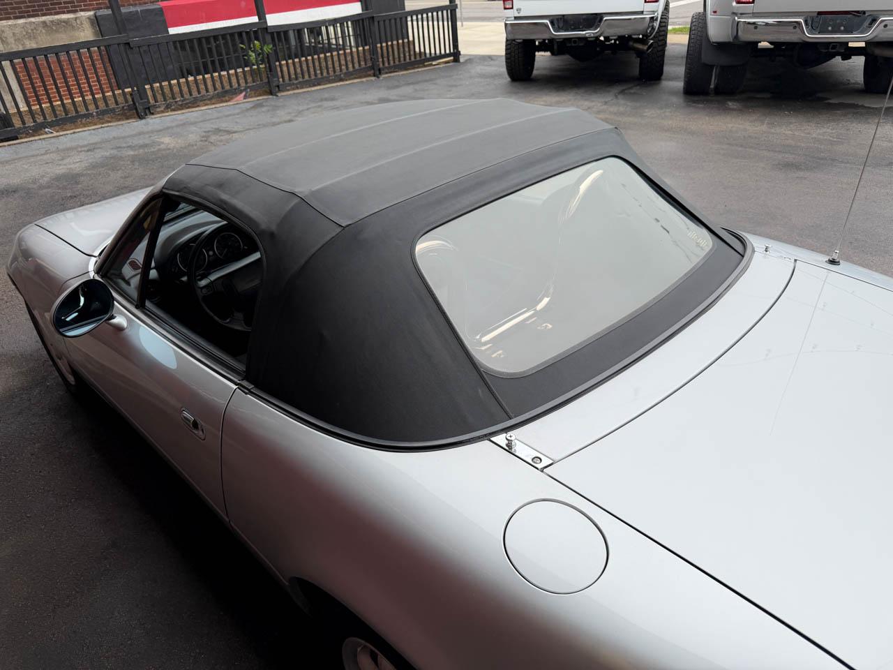 Mazda MX-5 Miata Base 1991