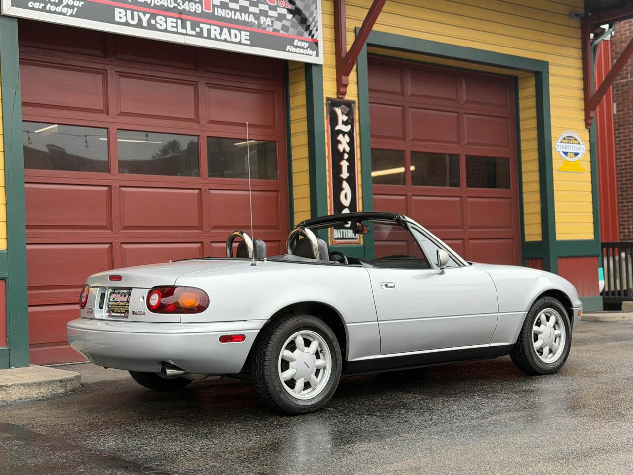Mazda MX-5 Miata Base 1991