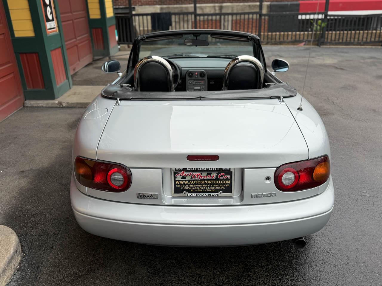 Mazda MX-5 Miata Base 1991