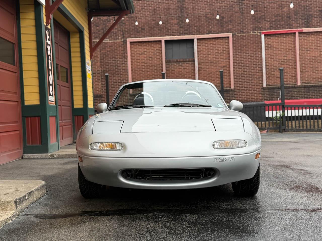Mazda MX-5 Miata Base 1991