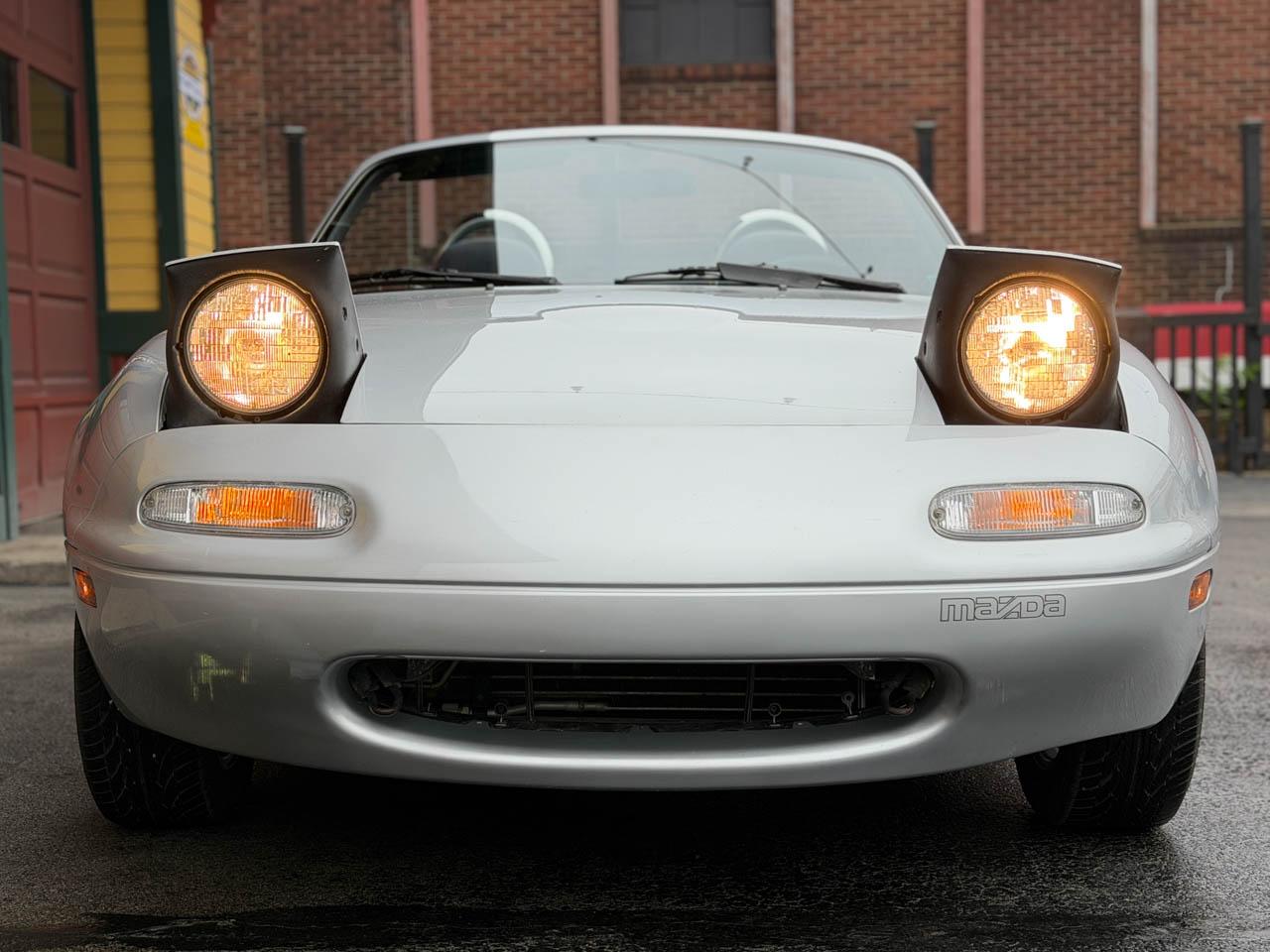 Mazda MX-5 Miata Base 1991