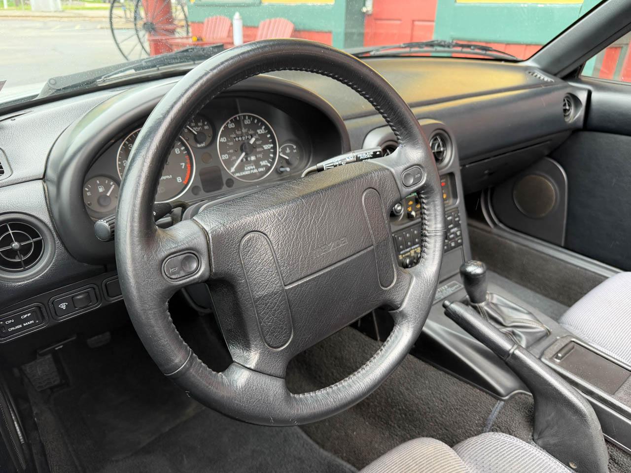 Mazda MX-5 Miata Base 1991