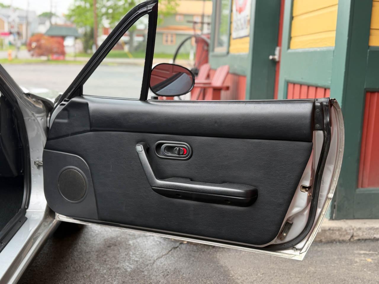 Mazda MX-5 Miata Base 1991