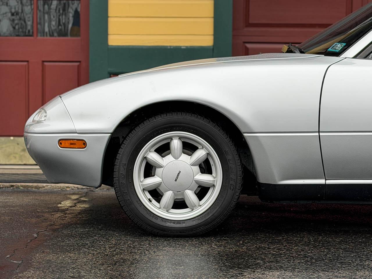 Mazda MX-5 Miata Base 1991