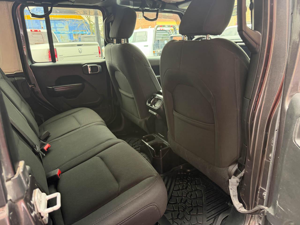 Jeep Wrangler Unlimited Sport 2019