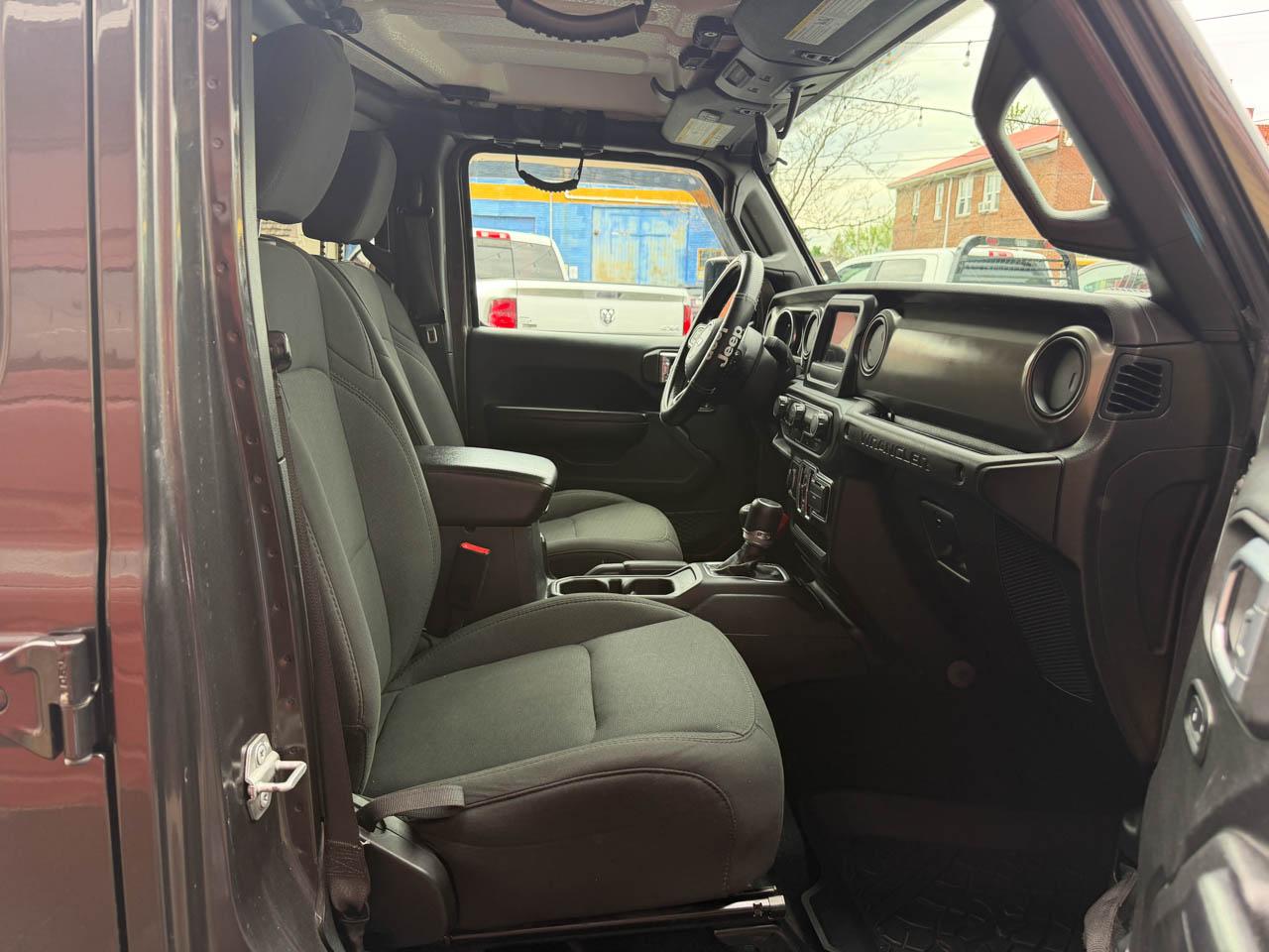 Jeep Wrangler Unlimited Sport 2019