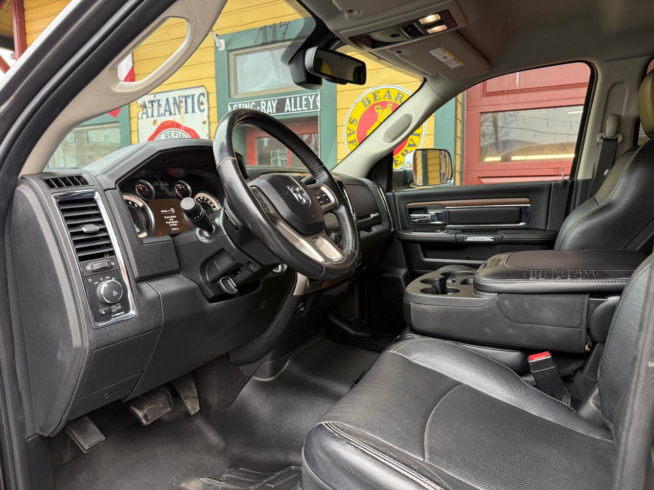RAM 2500 Laramie Mega Cab 4WD 2017