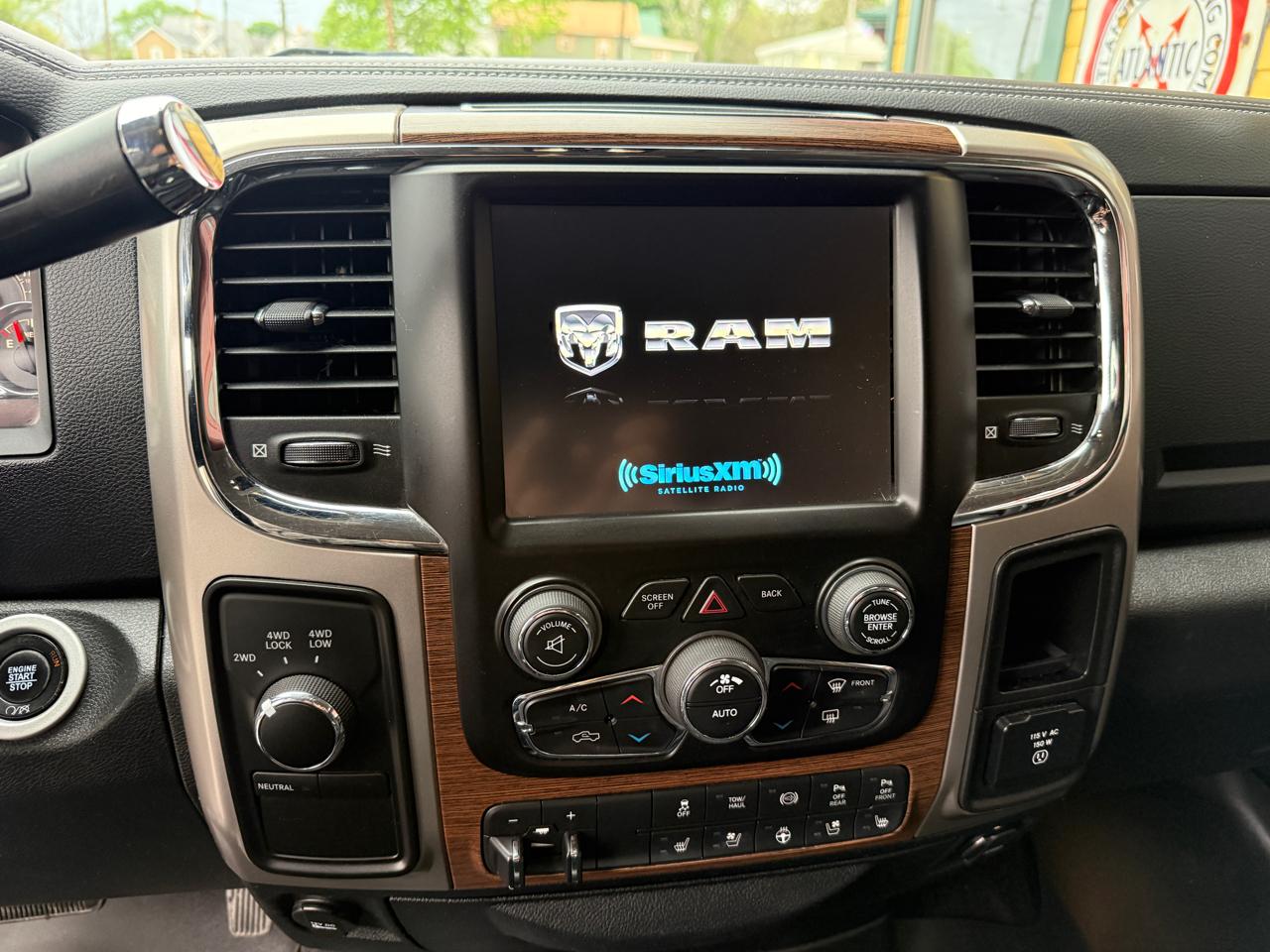 RAM 2500 Laramie Mega Cab 4WD 2017