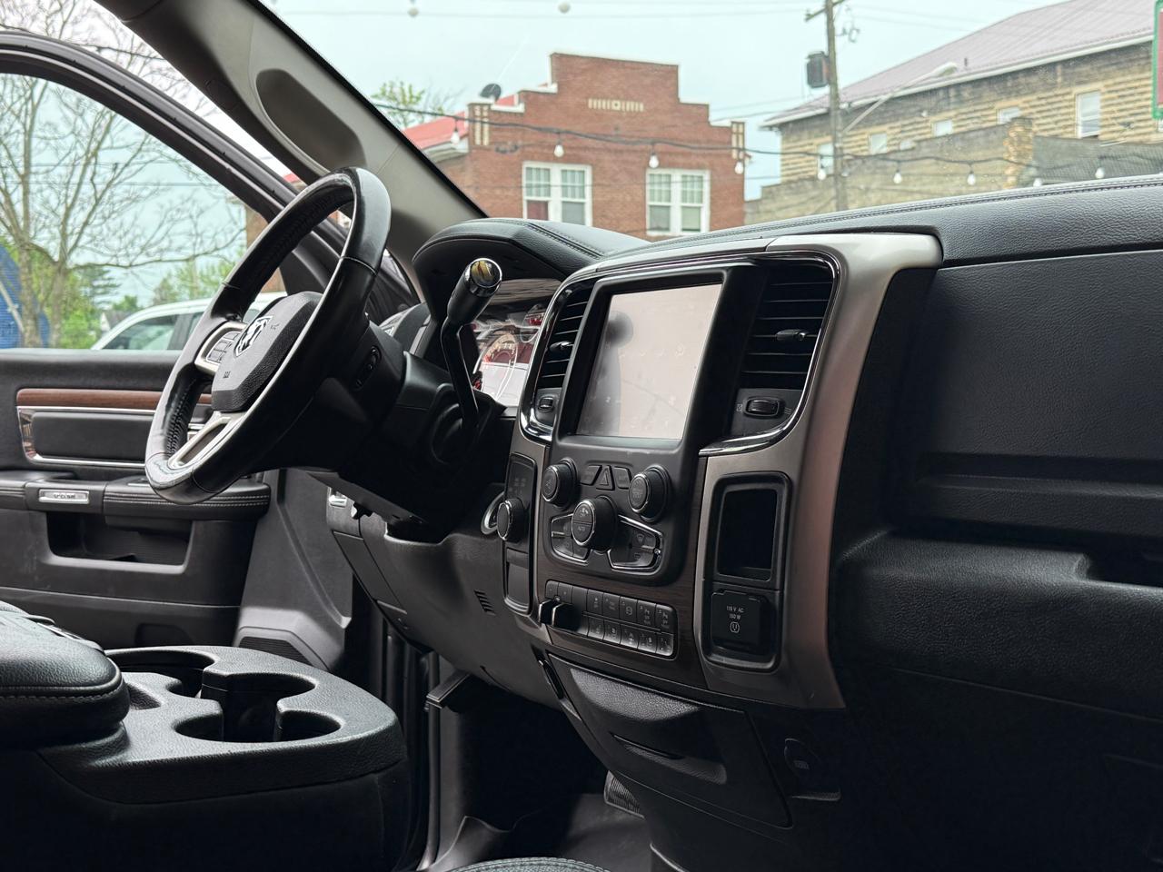 RAM 2500 Laramie Mega Cab 4WD 2017