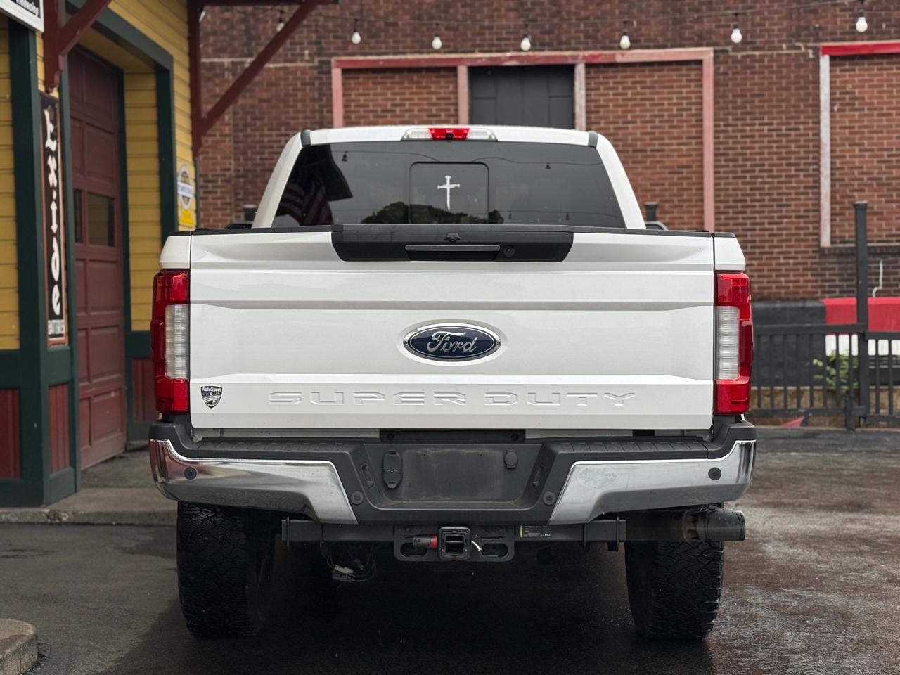 Ford F-250 SD Lariat Crew Cab SWB 4WD 2019