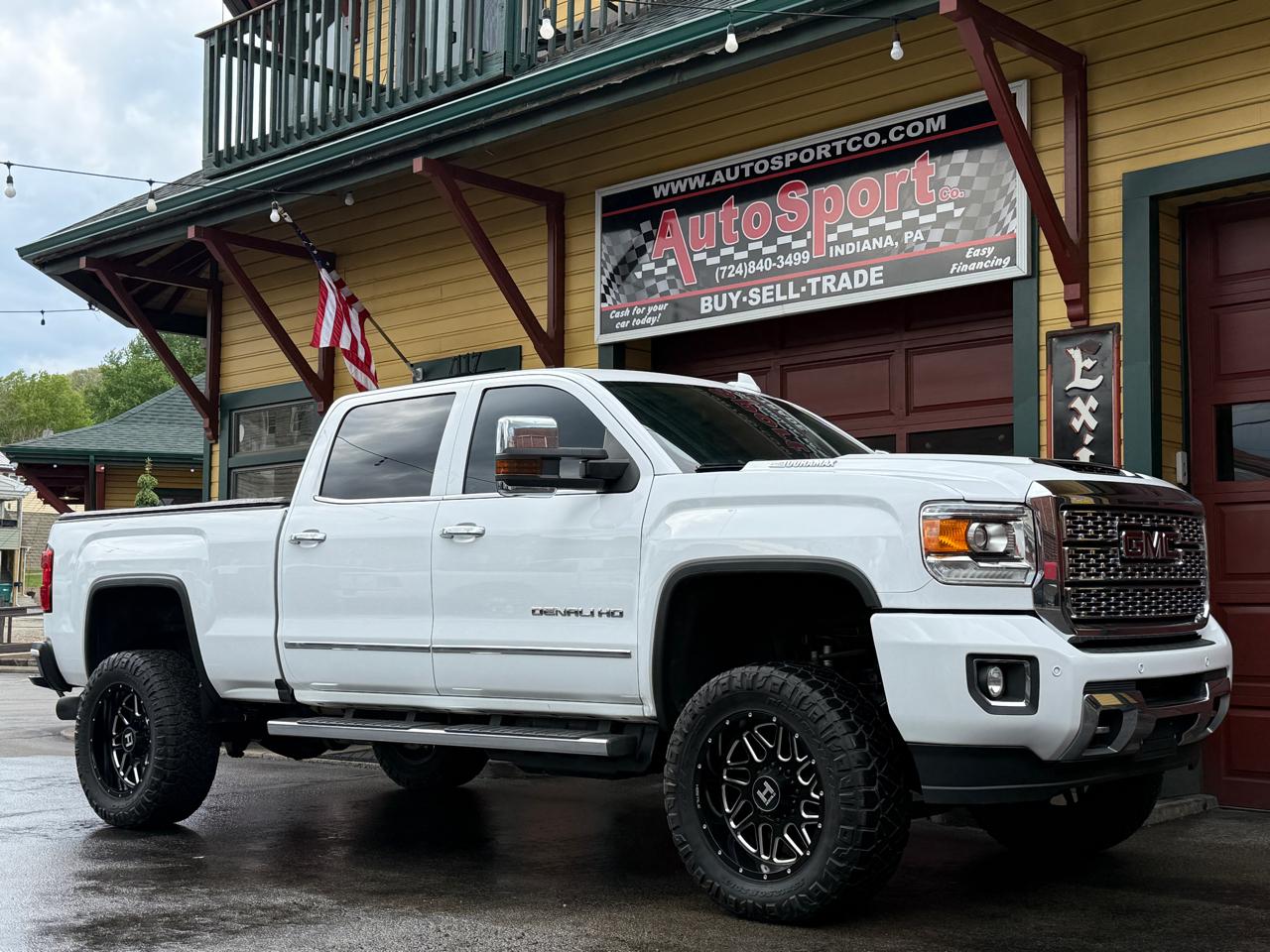 GMC Sierra 2500HD Denali Crew Cab 4WD 2019