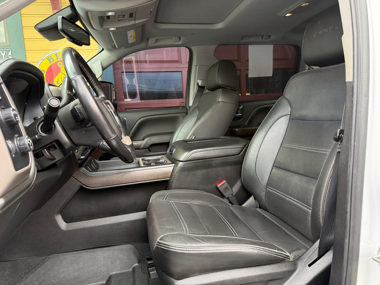 GMC Sierra 2500HD Denali Crew Cab 4WD 2019