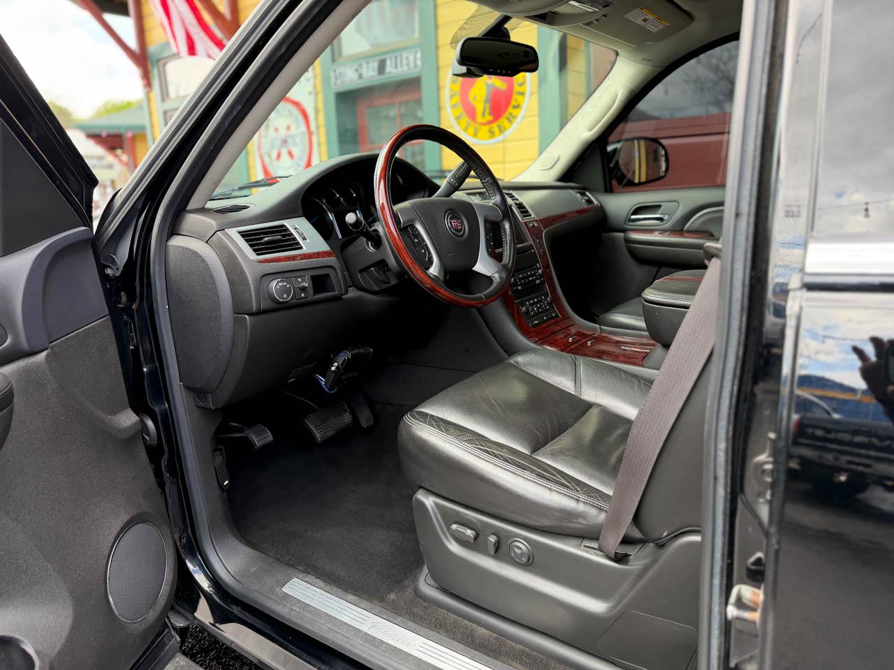 Cadillac Escalade EXT Sport Utility Truck 2008