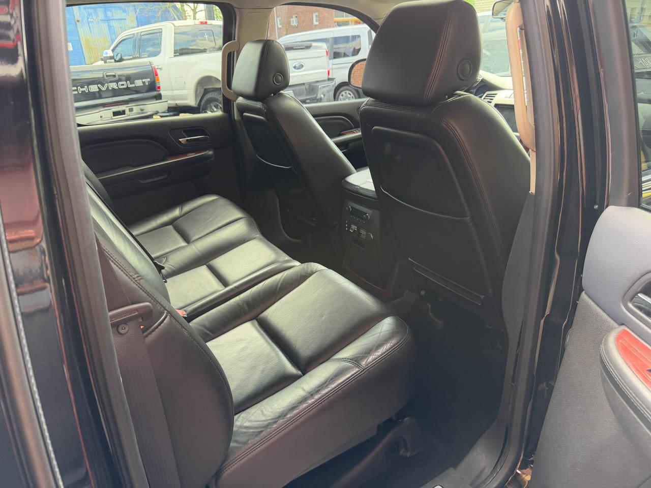 Cadillac Escalade EXT Sport Utility Truck 2008