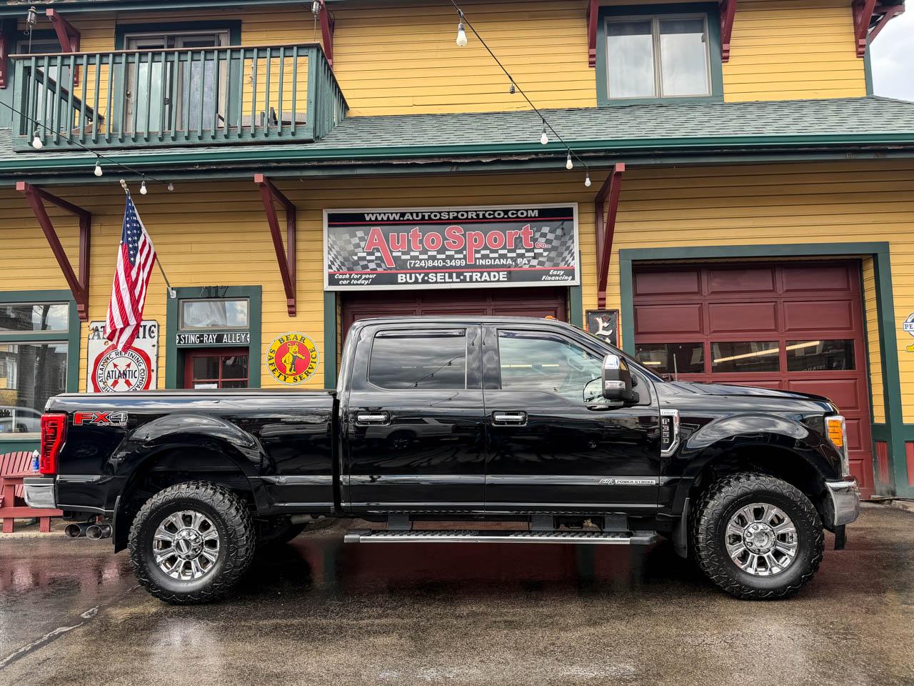 Ford F-350 SD Lariat Crew Cab 4WD 2017