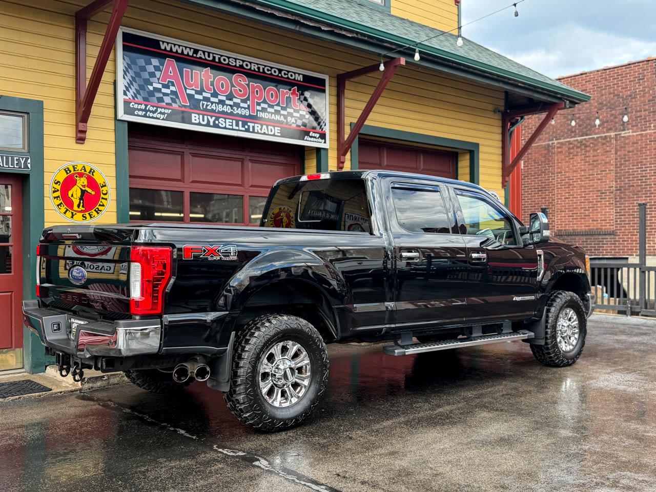 Ford F-350 SD Lariat Crew Cab 4WD 2017