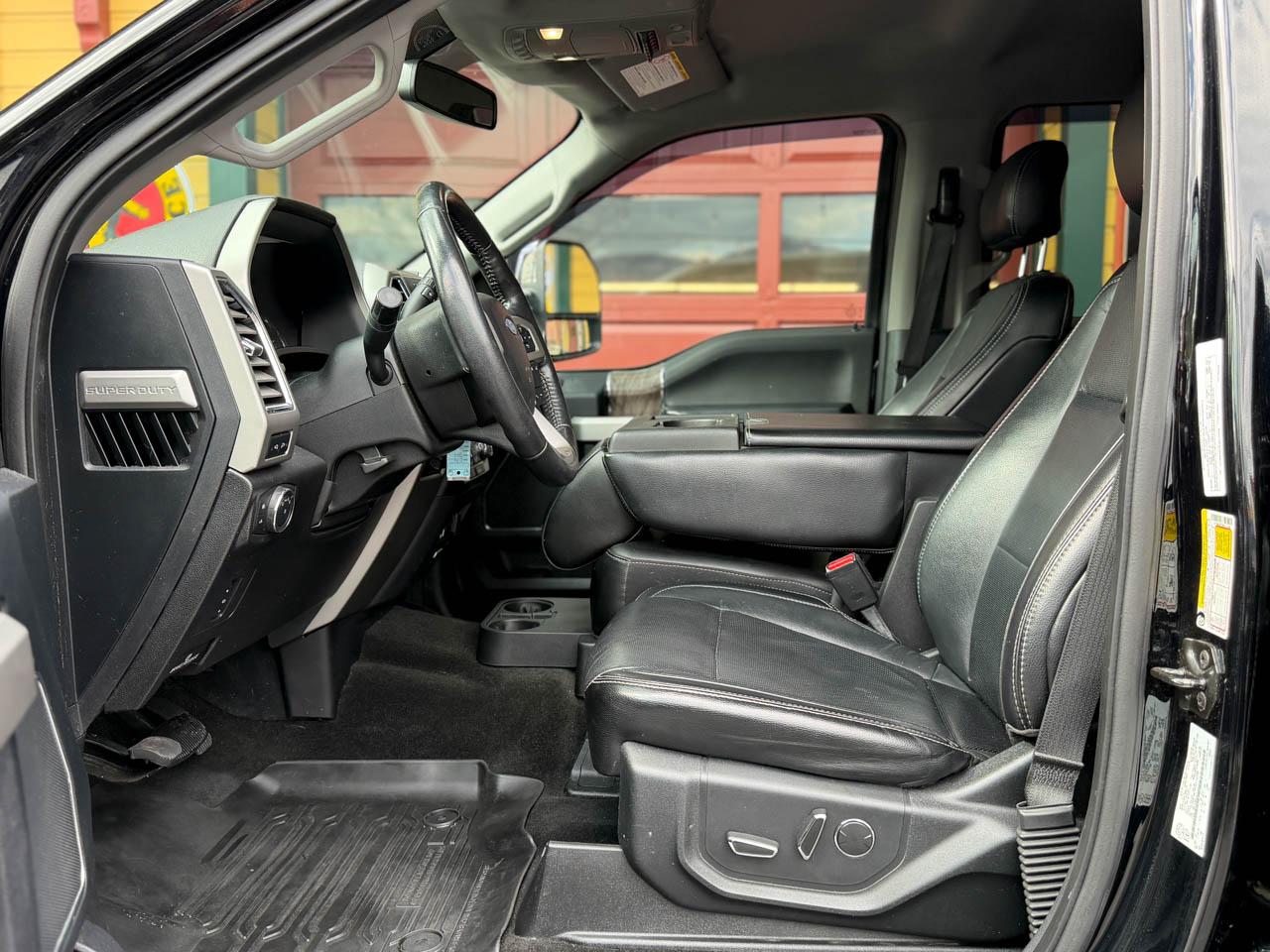 Ford F-350 SD Lariat Crew Cab 4WD 2017
