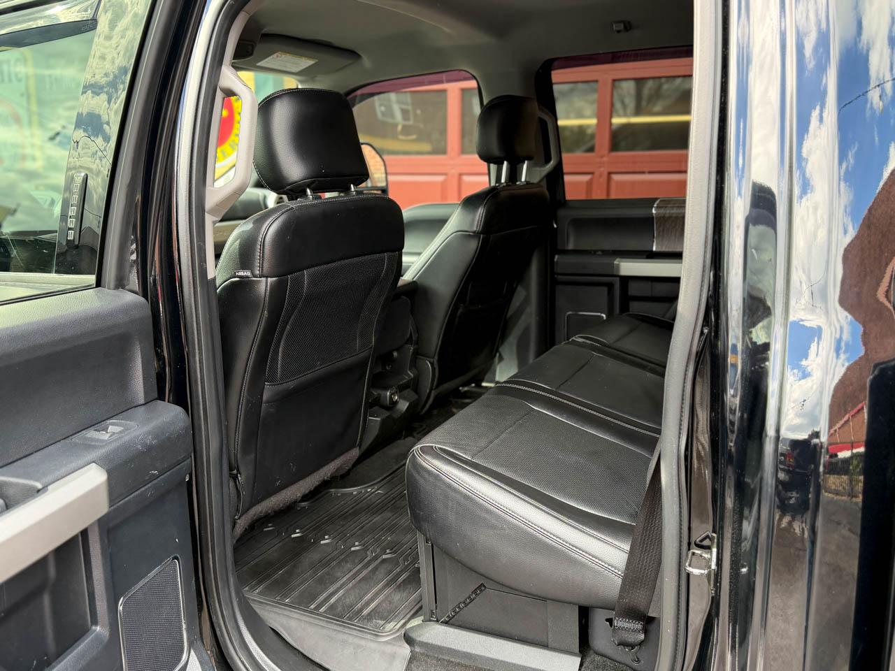 Ford F-350 SD Lariat Crew Cab 4WD 2017
