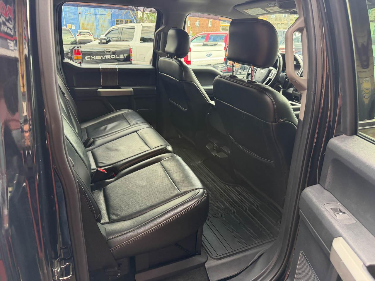 Ford F-350 SD Lariat Crew Cab 4WD 2017