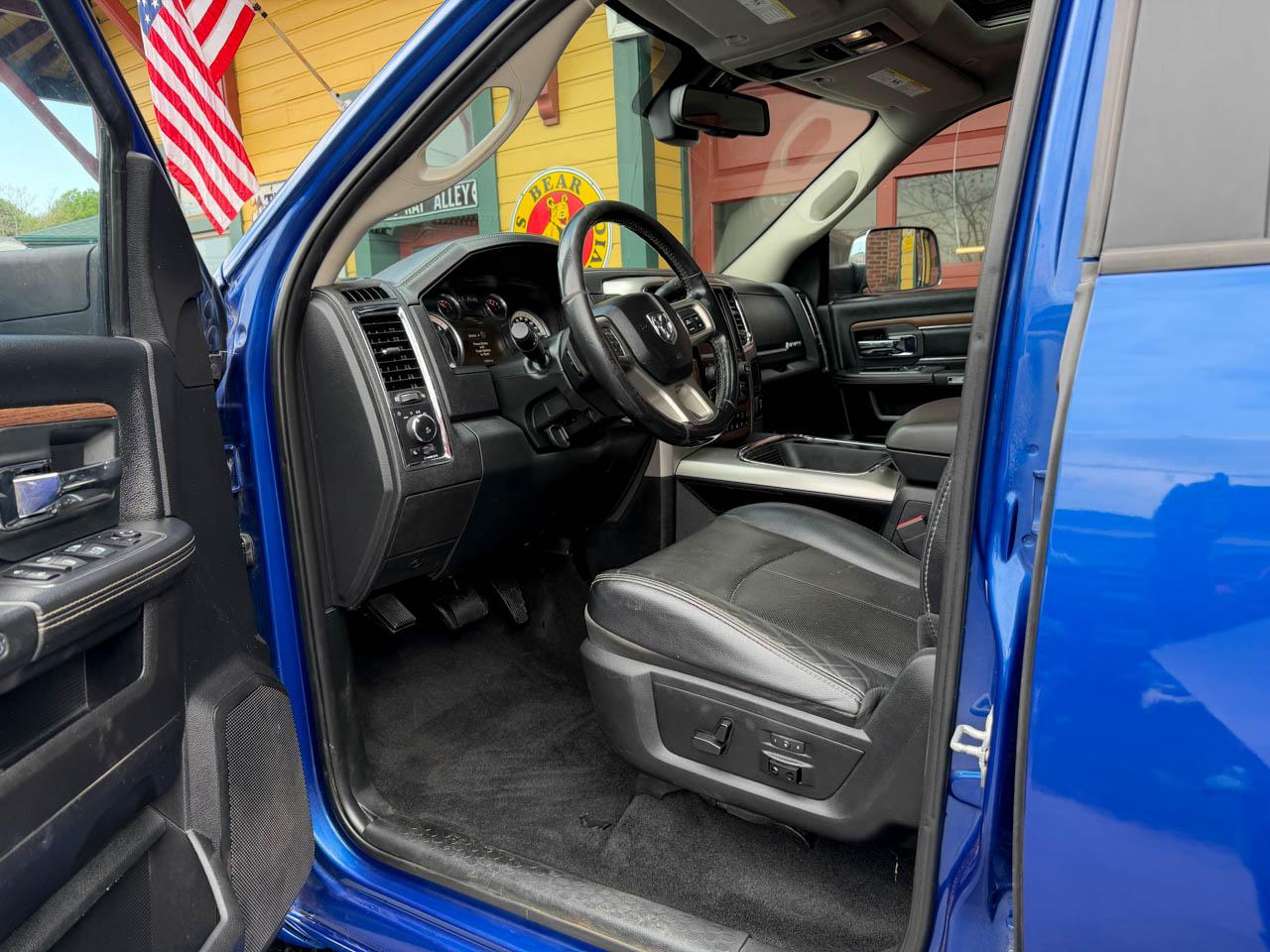 RAM 2500 Laramie Crew Cab SWB 4WD 2018