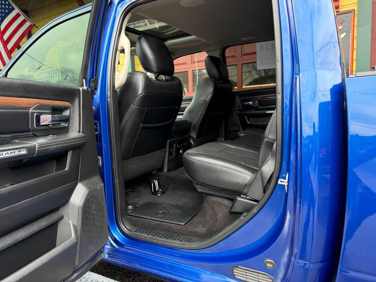 RAM 2500 Laramie Crew Cab SWB 4WD 2018