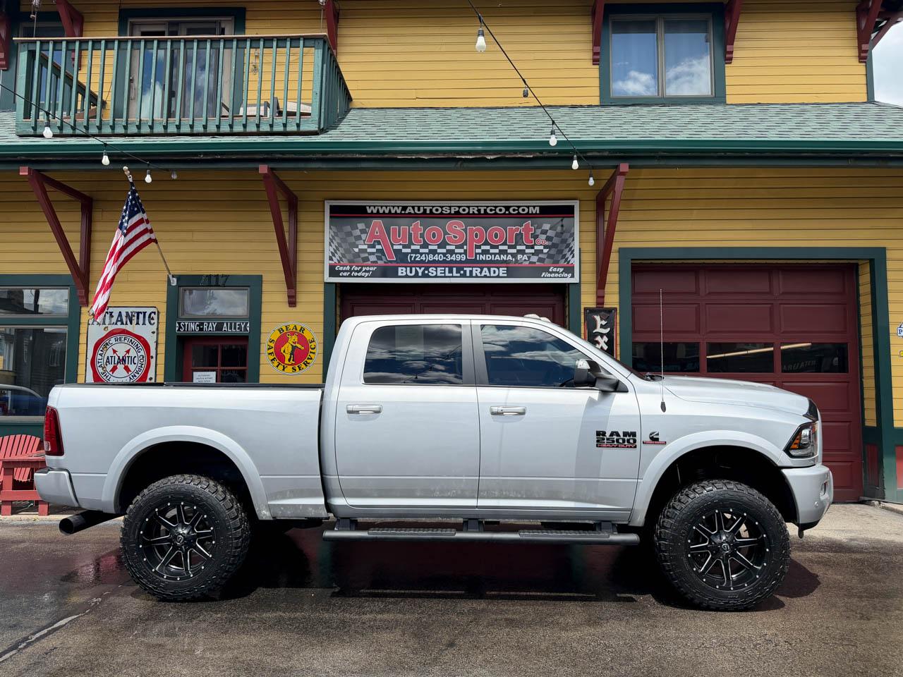 RAM 2500 Laramie Crew Cab SWB 4WD 2016
