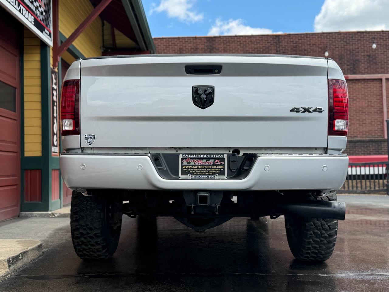 RAM 2500 Laramie Crew Cab SWB 4WD 2016