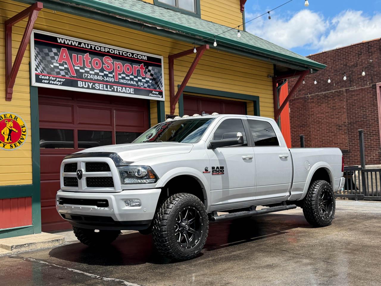 RAM 2500 Laramie Crew Cab SWB 4WD 2016